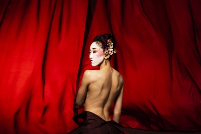 Minju Kang in GeishaPhoto Guy Farrow
