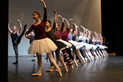 Engish National Ballet rehearse Études ahead of the 70th Anniversary GalaPhoto Laurent Liotardo