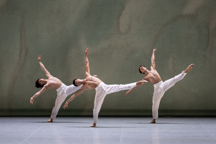 School of the Hamburg Ballet: Erste Schritte